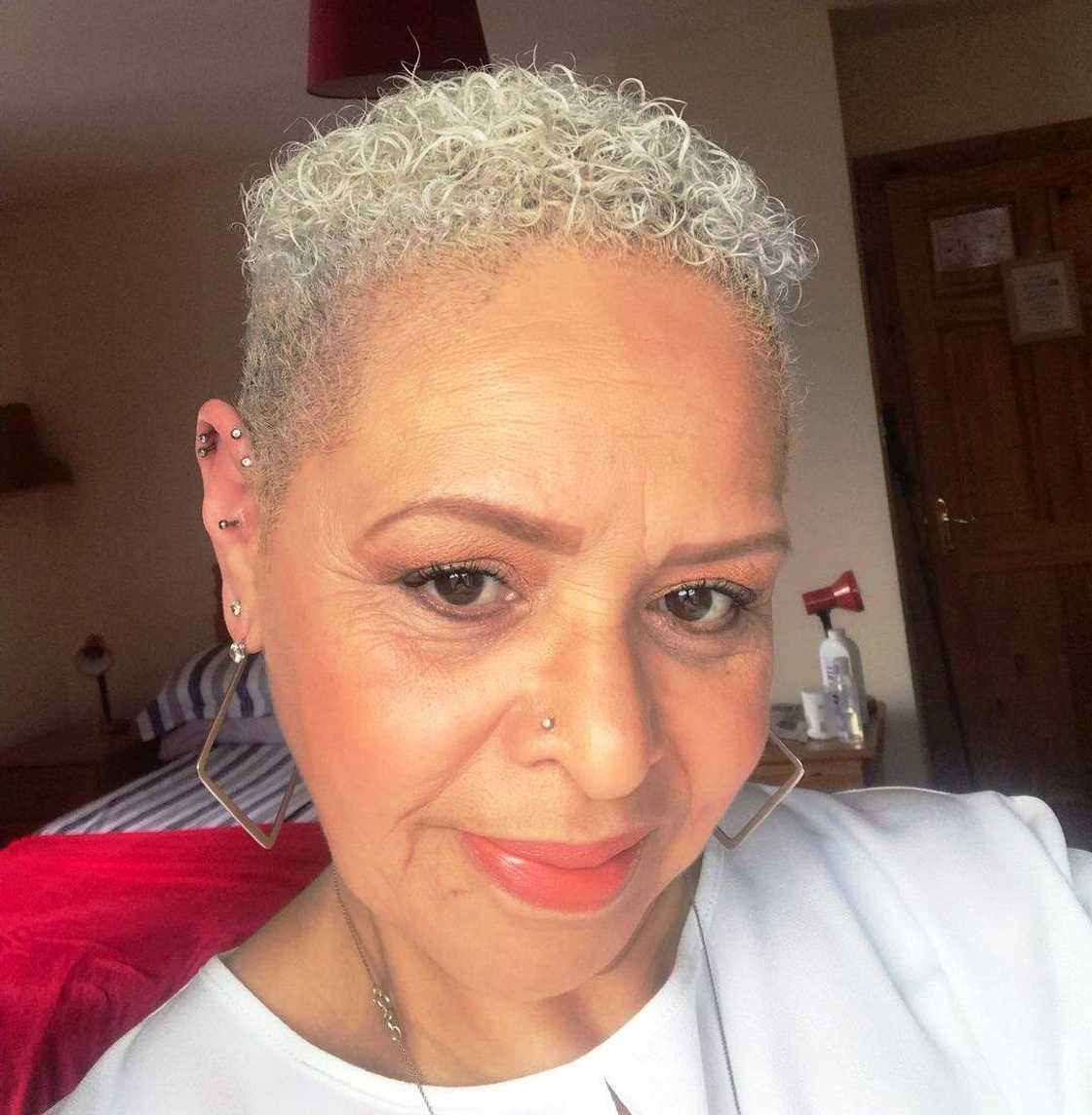 I Stopped Getting Perms at 65 – Then My Hair Finally Looked Healthy
