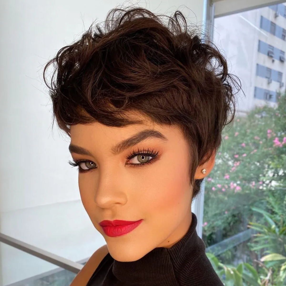 Short Pixie Haircuts with Bangs: 11 Face-Framing Fringe Styles