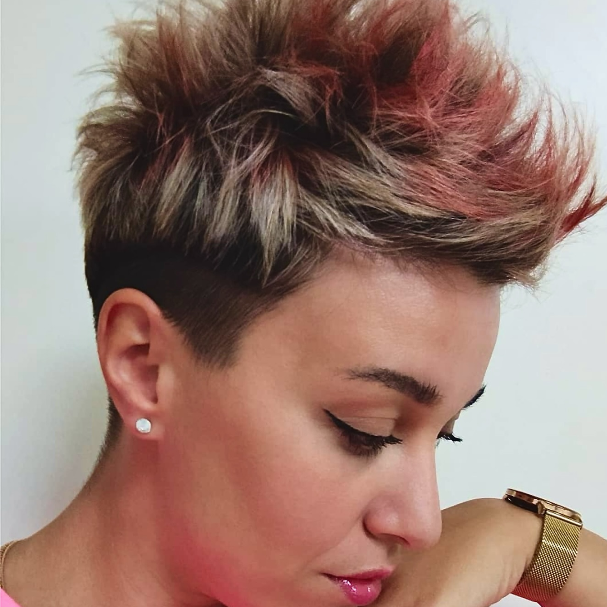 Spiky Pixie Cut for Older Women: 11 Edgy Youthful Styles