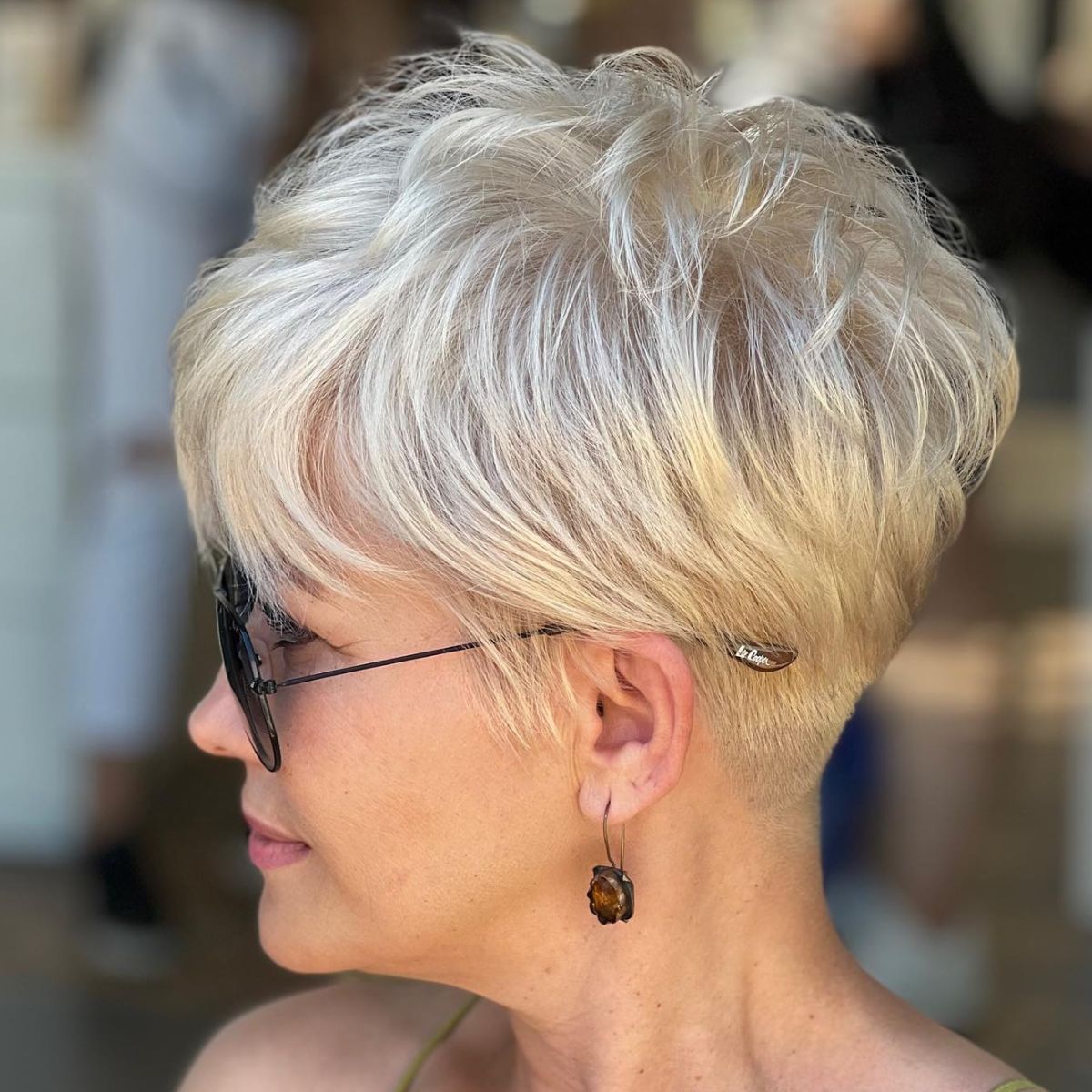 Short Stacked Bob Haircuts Back View: 13 Structural, Volume-Boosting Styles