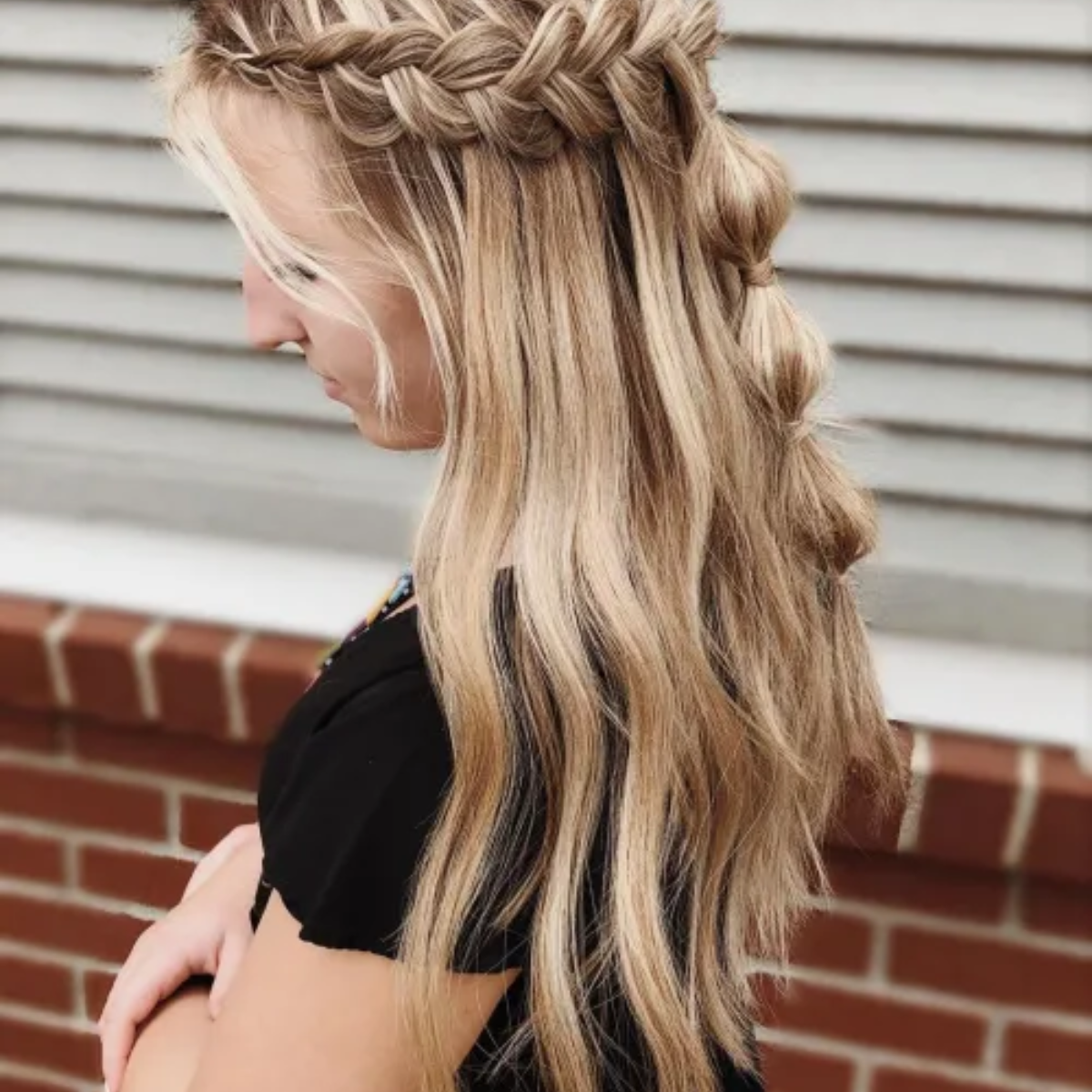 12 Medium Length Hairstyles for Thick Hair Half Up Half Down Braid That Are Stunning